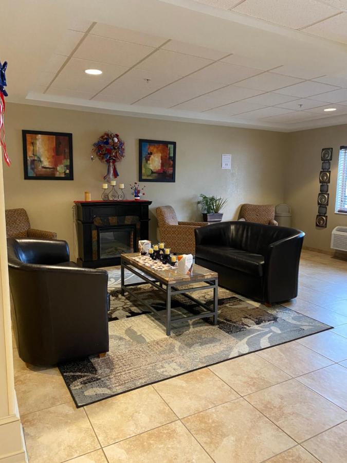 Suburban Washington, Pa Hotel 2*